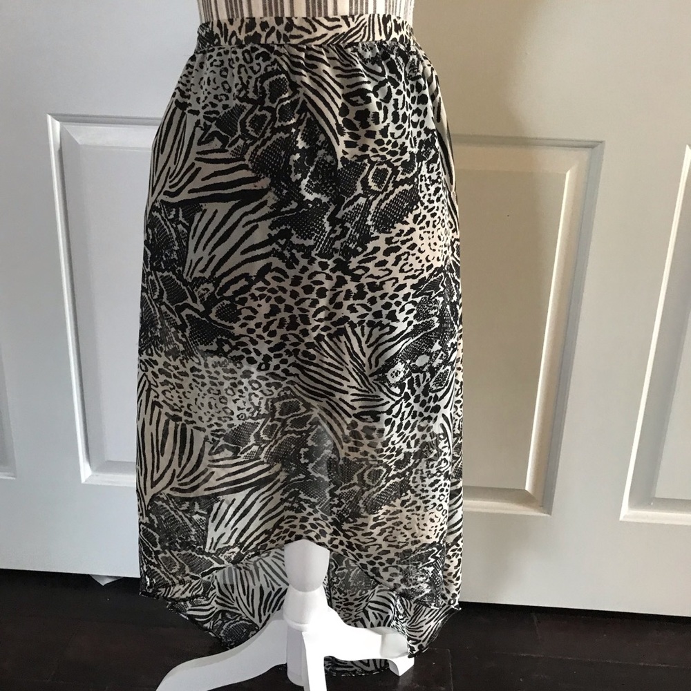 High/low skirt